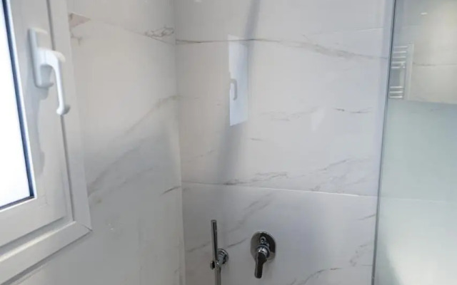 Faliro lux apartment by the sea vipgreece