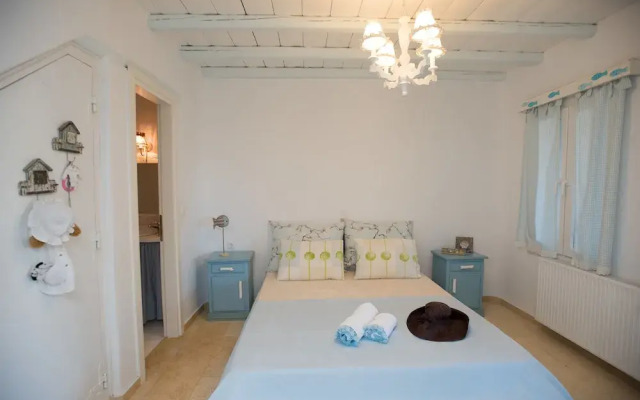 Beautiful Villa at Panormos