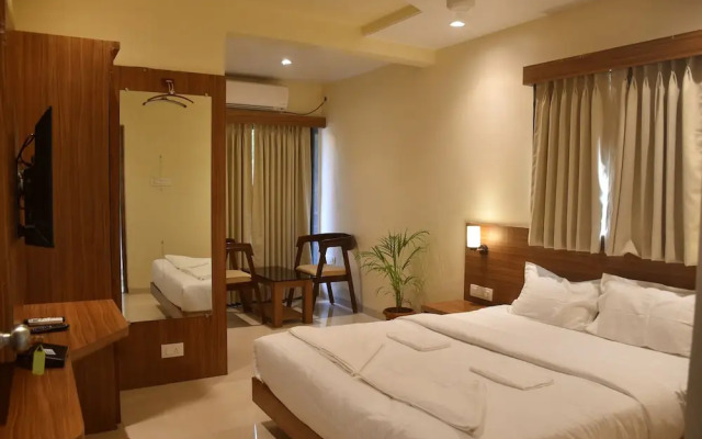 The Byke Skylark Seafront Resort, Dapoli