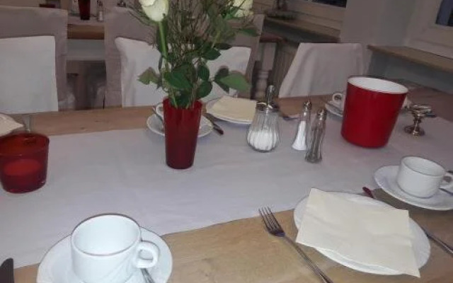 Hotel Krone am Park