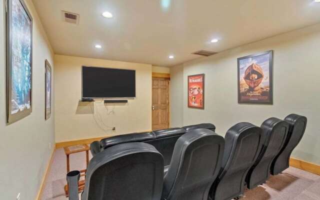 Splash Mountain Lodge