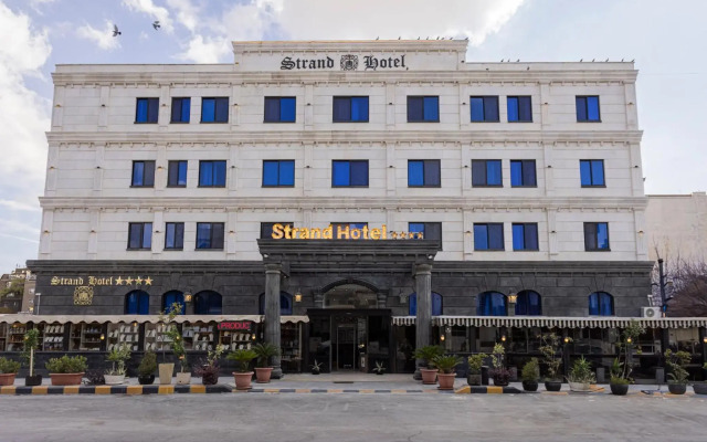 Strand Hotel