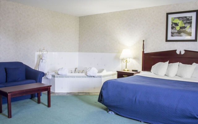 Ramada by Wyndham Nisku Edmonton Airport