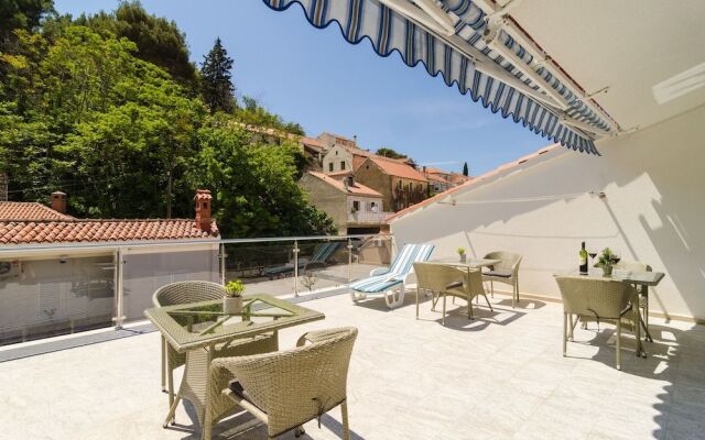 Apartments & Rooms Barisic