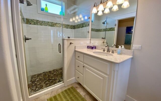 Sea Hag 3 Bedroom Home by Redawning