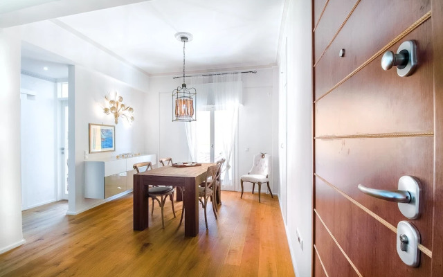 Hidden Gem 2 Bedroom near City Center