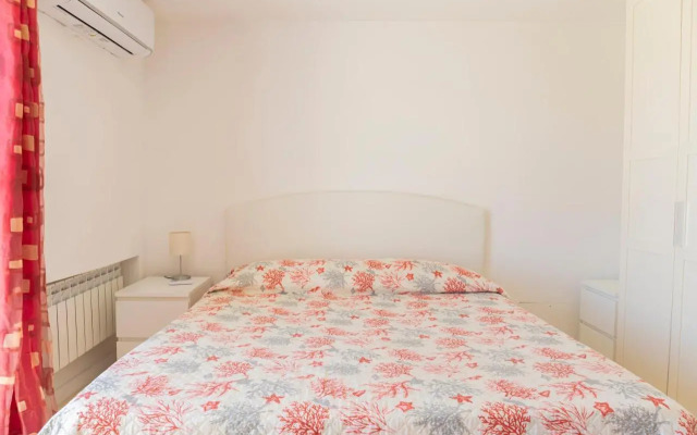 Nice villa only 100m from the beach