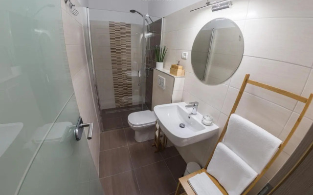 Med oljkami Apartment