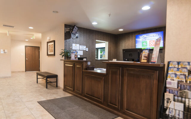 My Place Hotel - Dickinson, ND