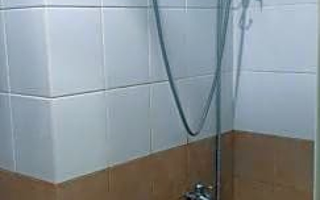 Kayla Rooms Green Pramuka