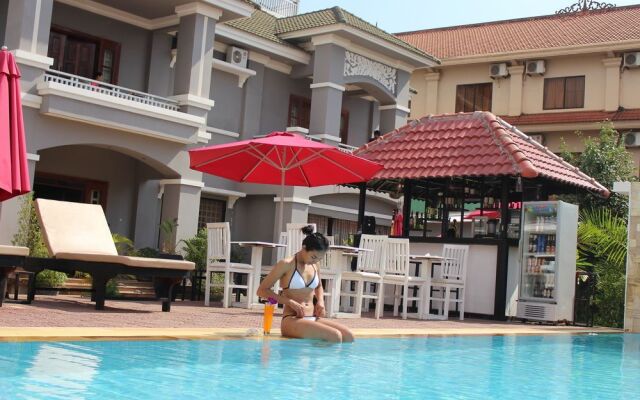 Pillar Hotel