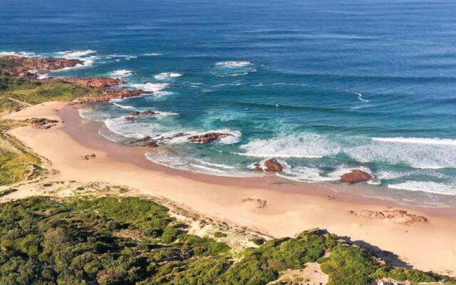 Absolute Waterfront @ Anna Bay