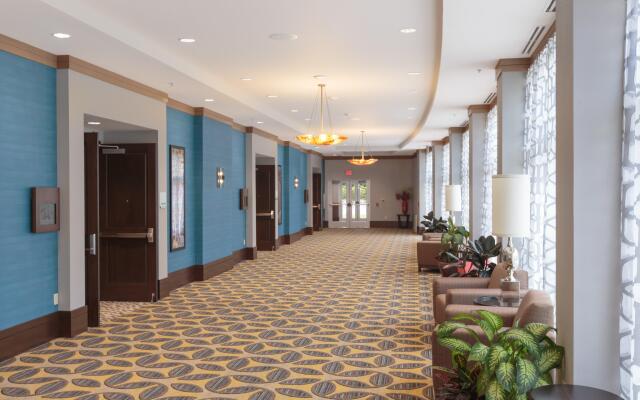 Crowne Plaza Shenandoah - The Woodlands Area by IHG