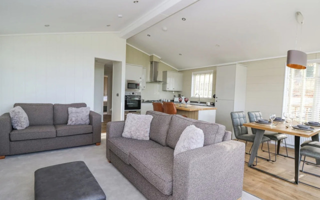Seren Lodge