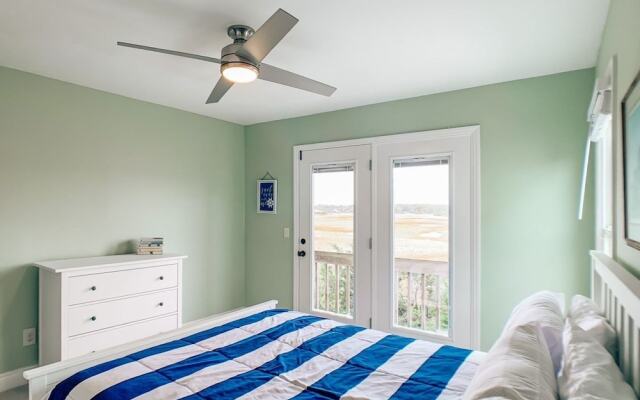 A Beach To Remember 4 Bedroom Home by RedAwning