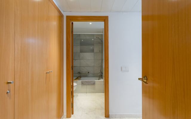 Unique Rentals - Stylish Seafront Duplex
