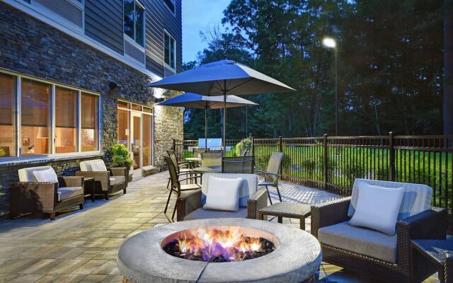 Fairfield Inn & Suites Mansfield