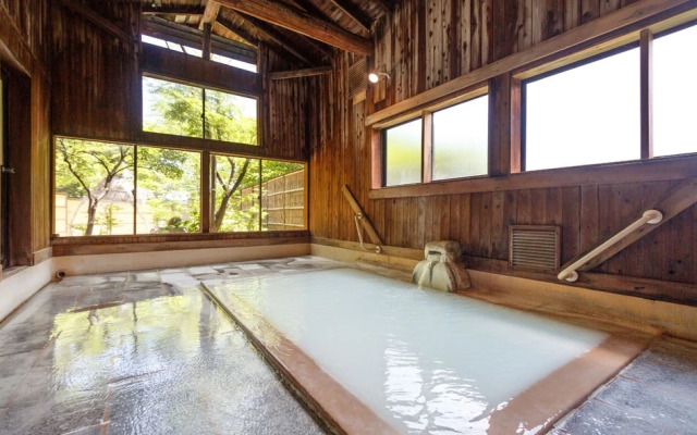 Adachiya Ryokan