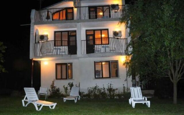Villa Velika - Slavi