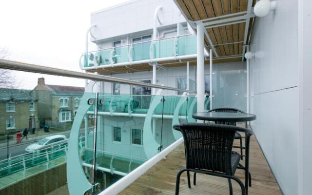 Skyvillion Tower Points - Tower Point Lovely apartment in Enfield London