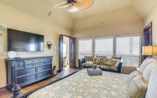 Beachfront Group Getaway on Bolivar Peninsula