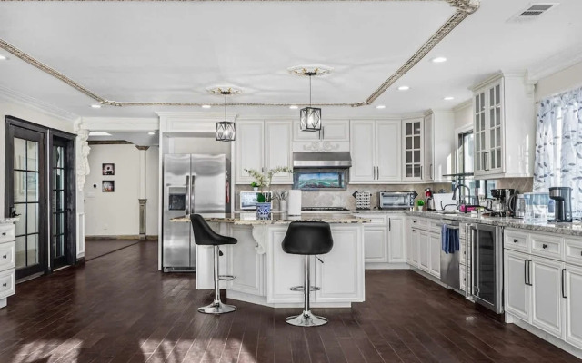 Stunning House wt 6Br 5bth SJ