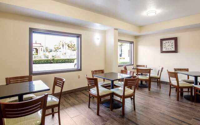 Quality Inn Mobile West Tillmans Corner