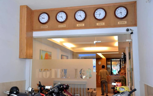 Janus Hotel