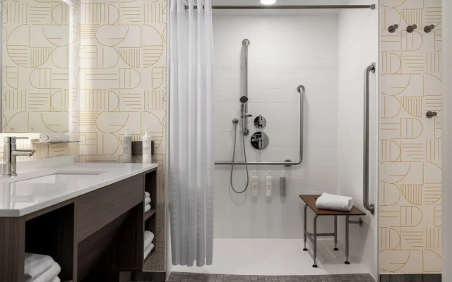 Home2 Suites By Hilton Woodstock On