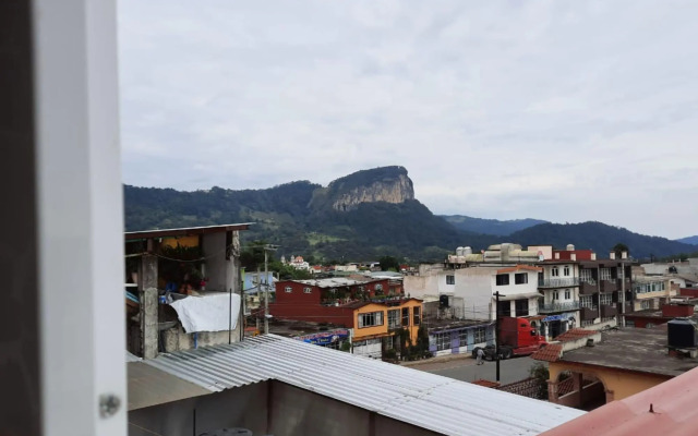 Hotel & Suites Cerro Rojo
