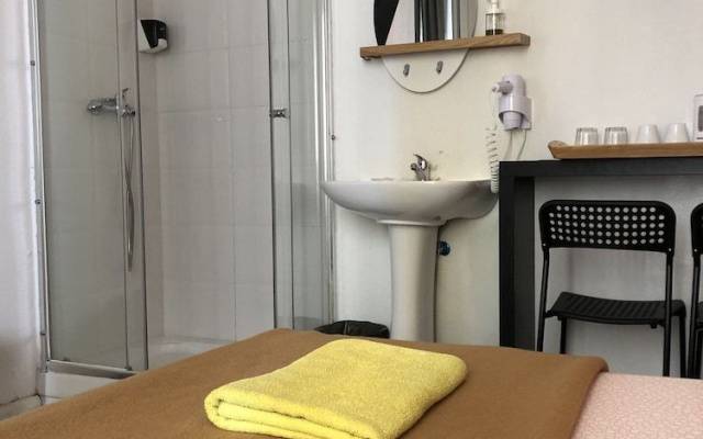 Hostal Plaza Luna
