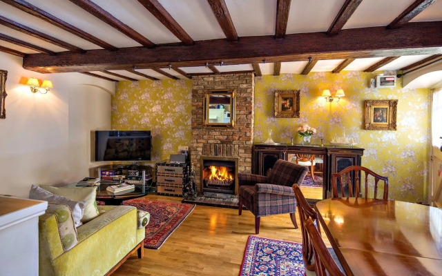 River Nene Cottages
