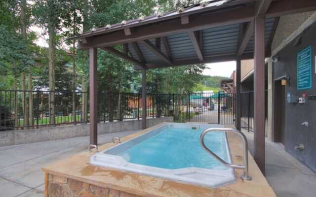 Mountain Plaza at Center Village by Copper Mountain Lodging