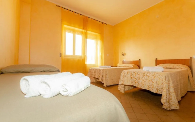 Hotel Holiday