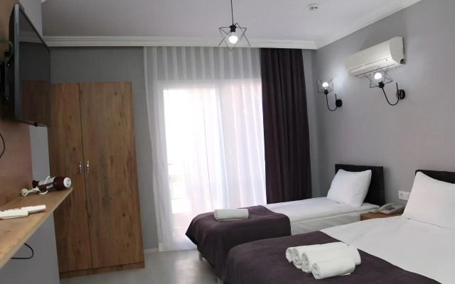 Grand Niki Hotel & Spa