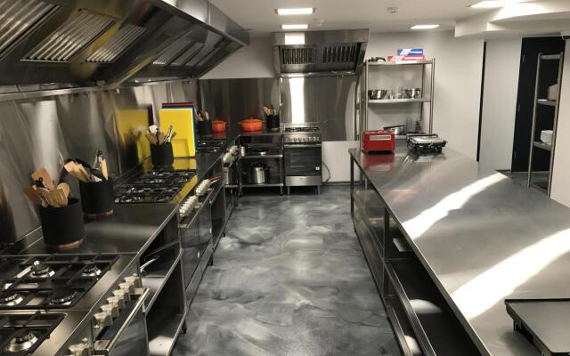 Studio 8 Residences - Adults Only