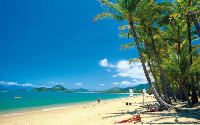Tranquility Chill at Palm Cove