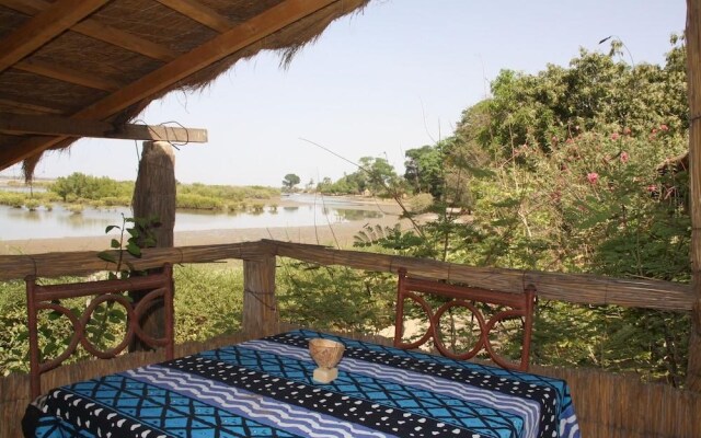 Sarahma Lodge Simal