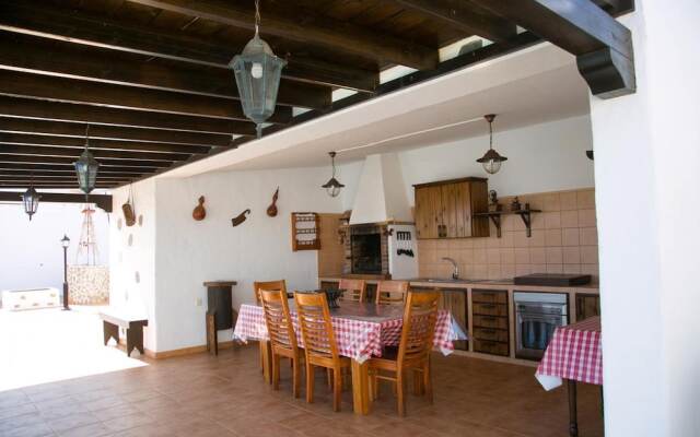 Villa With 4 Bedrooms in Las Palmas, With Wonderful Mountain View, Private Pool, Enclosed Garden - 20 km From the Beach