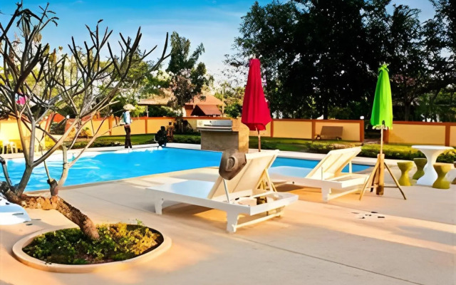 Nan Noble House Garden Resort