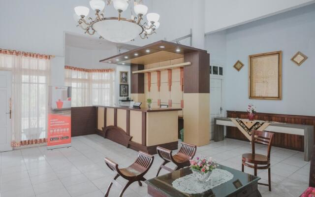 RedDoorz near RSUD Kolonel Abundjani Bangko