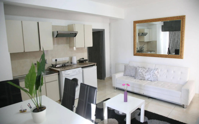 The Palms Hotel Apartments