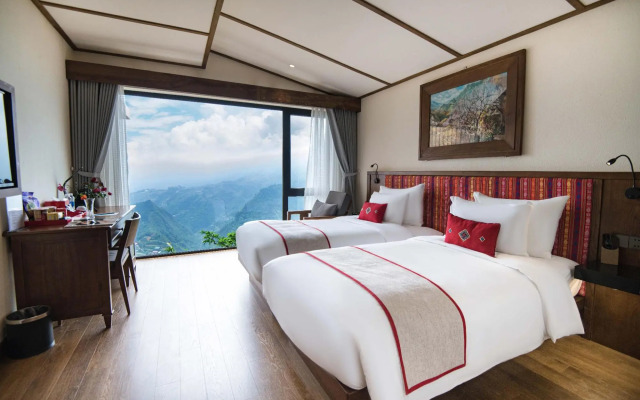 Sapa CatCat Hills Resort