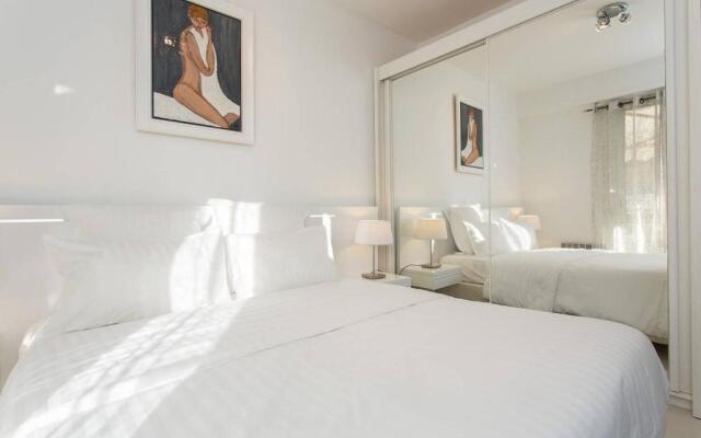 Grand Hotel: New 2 Beds/ 2 Baths