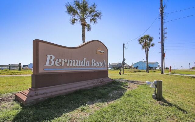 Betsy's Beachfront Cottage