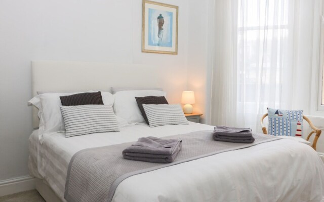 Park View Apartment