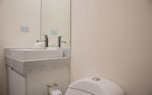 w Bright 1BR w Balcony in Miraflores