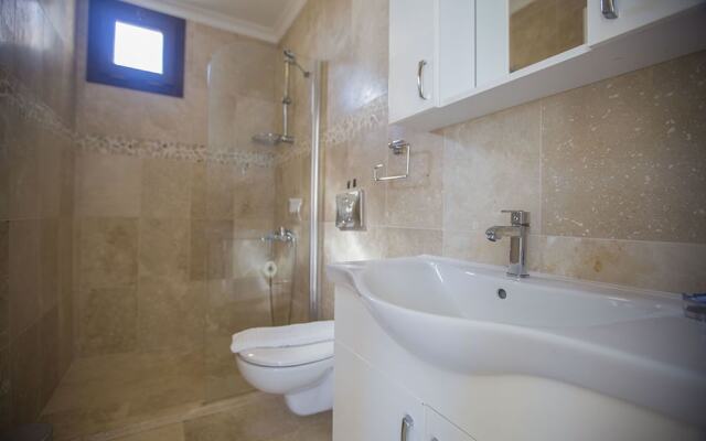 Villa Selena by Akdenizvillam