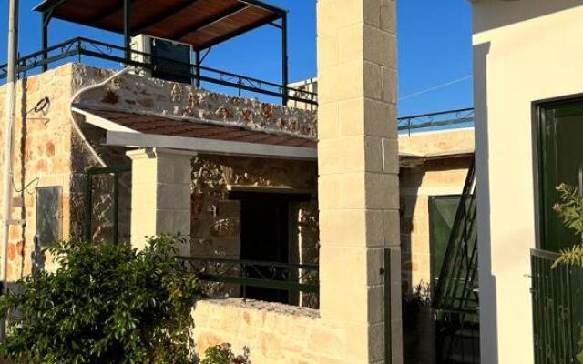 Tholos Studio, Sternes