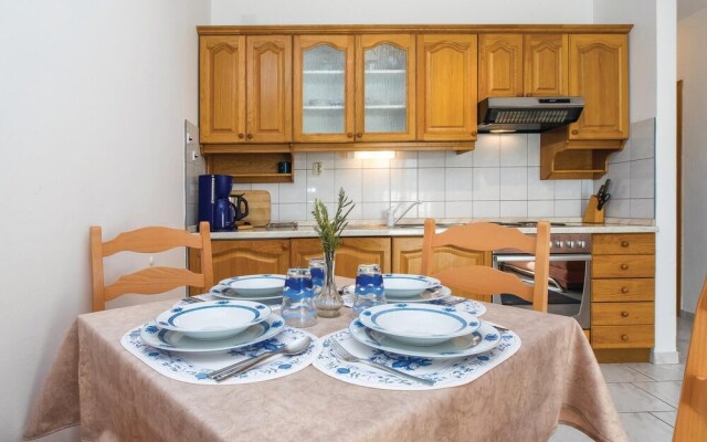 Awesome Apartment in Supetar With 2 Bedrooms and Wifi